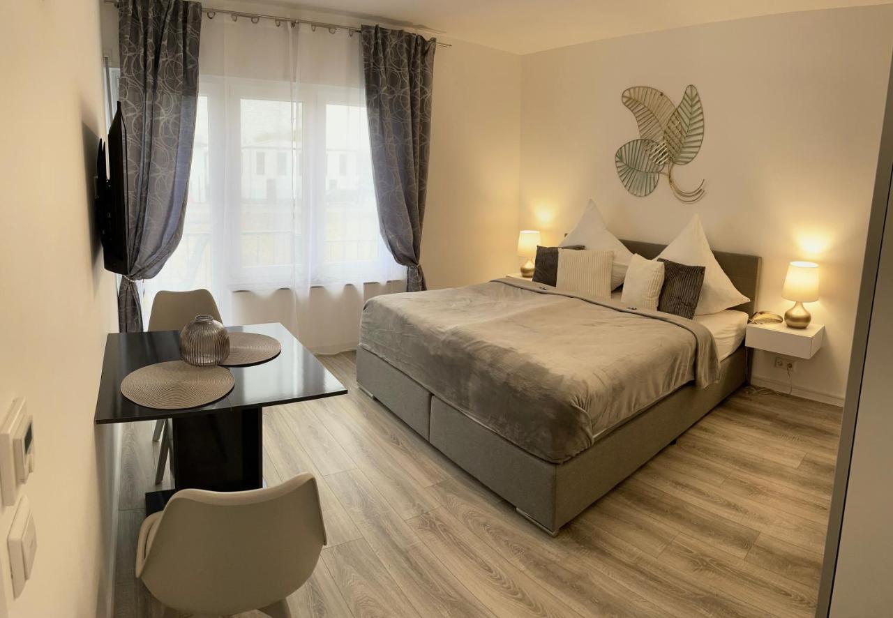 Prime Host Lovely Apartment Karlsruhe Esterno foto