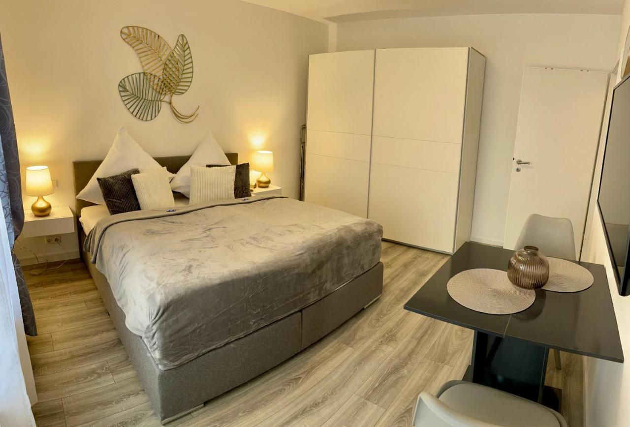 Prime Host Lovely Apartment Karlsruhe Esterno foto