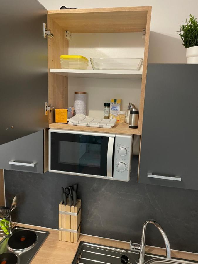 Prime Host Lovely Apartment Karlsruhe Esterno foto